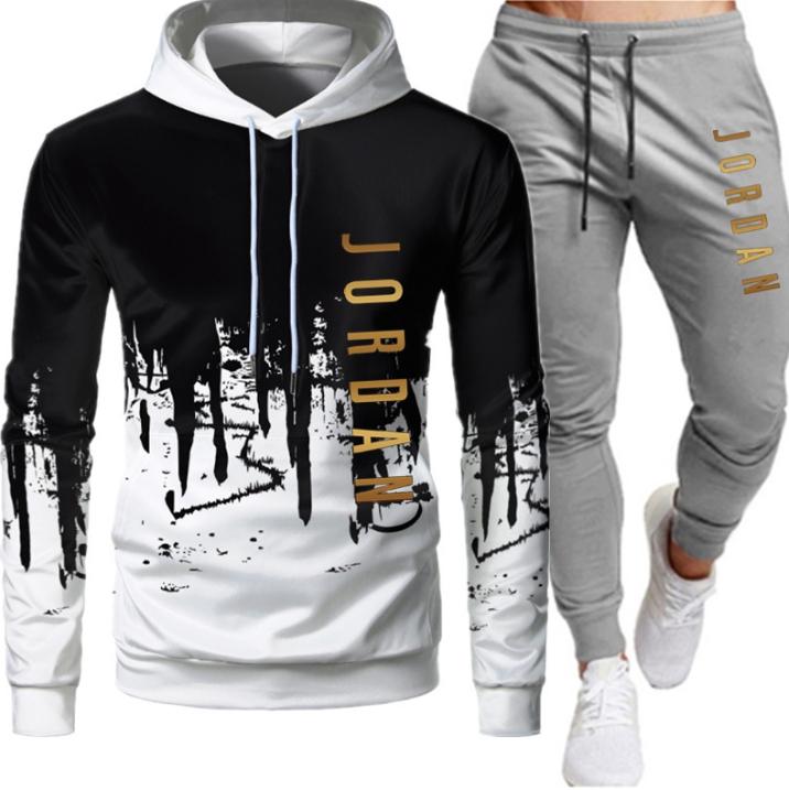 New digital printing, the perfect combination of fashion and comfort. Men's hooded sports suit