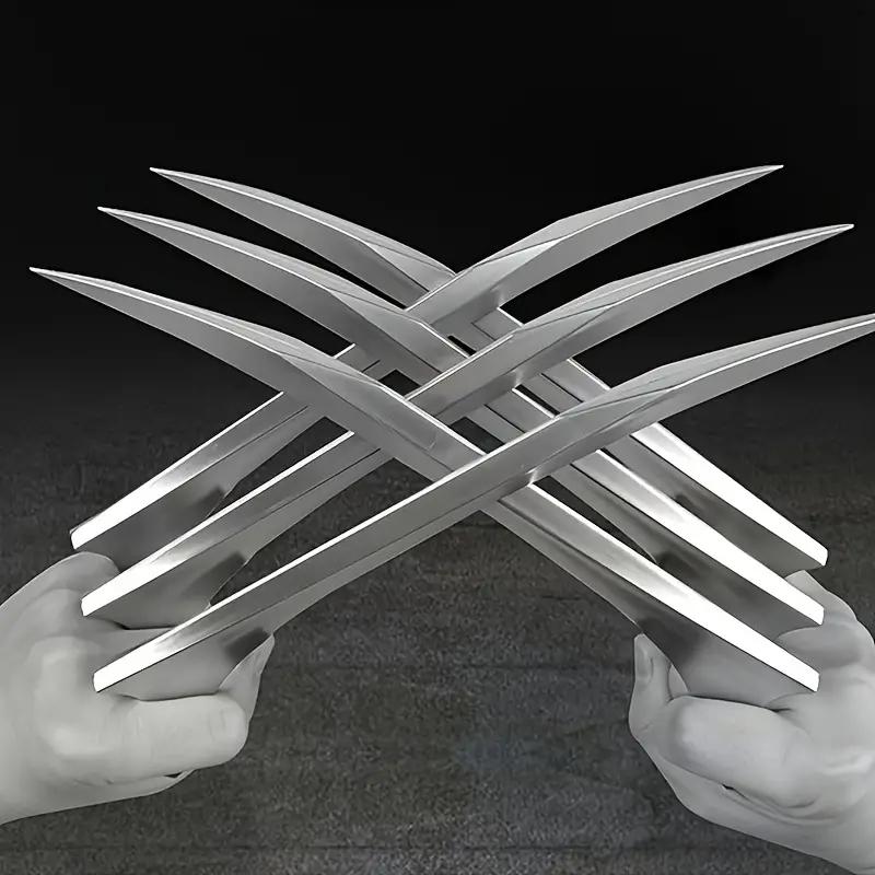 1 pair Wolverine Claws For Cosplay Bracelet Plastic Light Weight Design