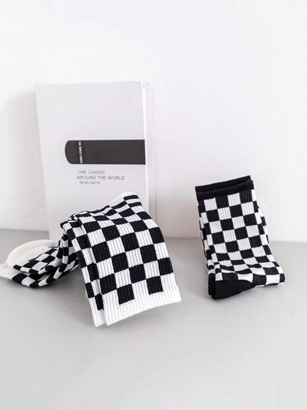 Unisex Plaid Print Mid-calf Socks, Casual Comfy Breathable Socks for Daily Wear, Men and Women's Socks for All Seasons.