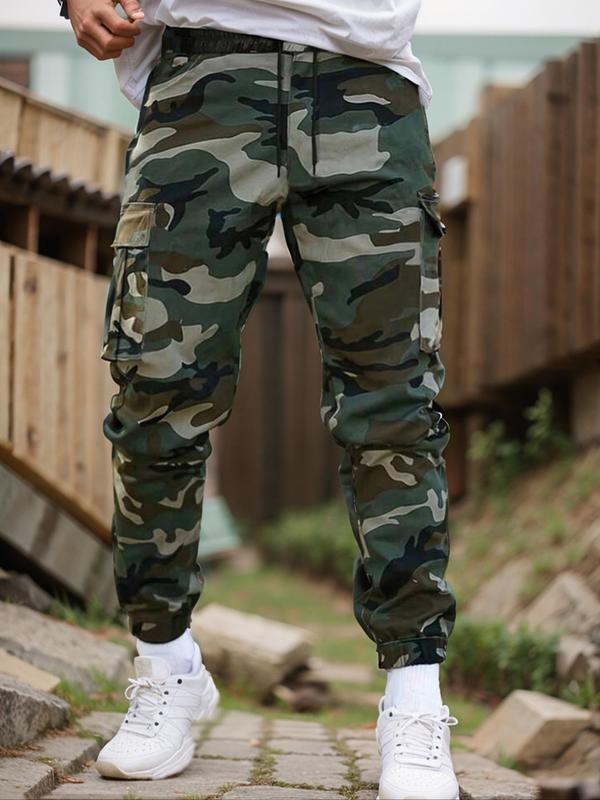 Men's All Over Camo Print Patched Drawstring Waist Cargo Pants, Regular Fit Casual Pocket Trousers for Spring & Fall, Fashion Men's Bottoms for Daily Wear