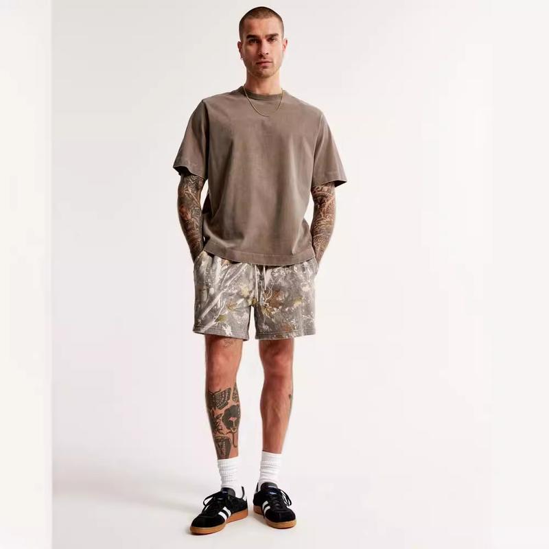 2024 New Maple Leaf Print Camo SweatShorts for Men and Women - Trendy Hunting Sweatpants with Drawstring - All-Season Wear - Fabric, Casual