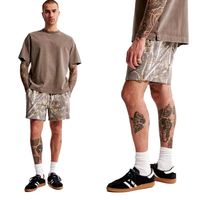 2024 New Maple Leaf Print Camo SweatShorts for Men and Women - Trendy Hunting Sweatpants with Drawstring - All-Season Wear - Fabric, Casual