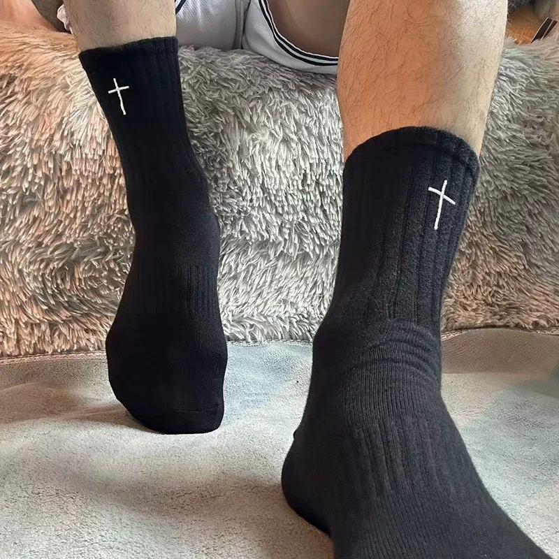 Cross Christian Pattern Fashion Non-Slip Socks Men's Bottom Sticky Grab Sports Custom Logo Crew Socks |  Casual Moisture Wicking Mid Tube Socks, SoftComfy Breathable Socks for All Seasons Daily Wear